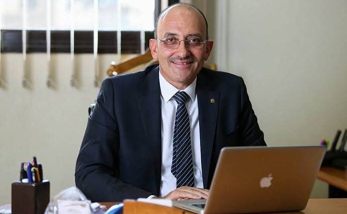 «رجال الأعمال»