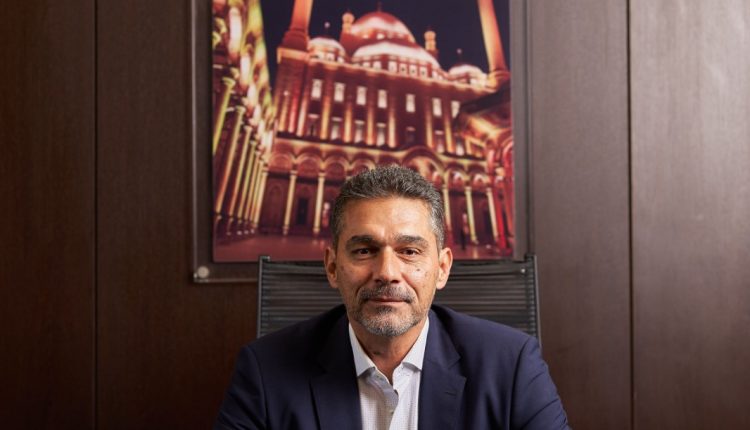 «إي آند مصر»