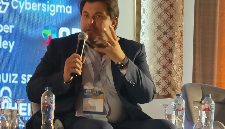 «محمد جمال»