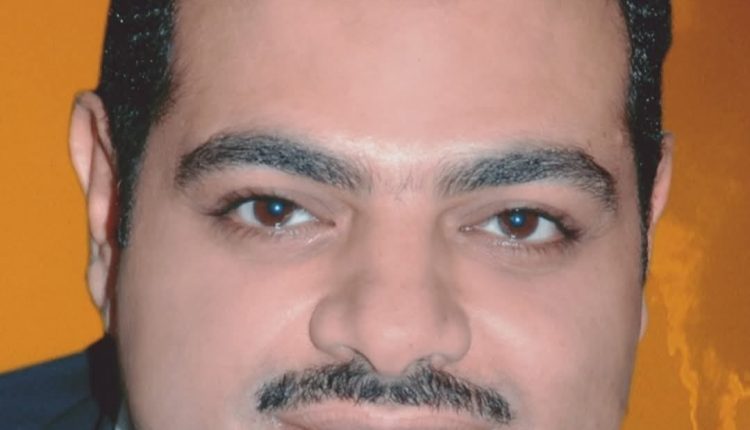 دكتور عمر عبد الفتاح الخبير الاقتصادي