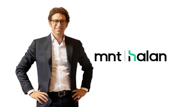 «منير نخلة»