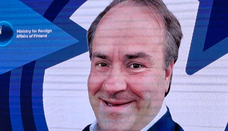 المستشار التجاري