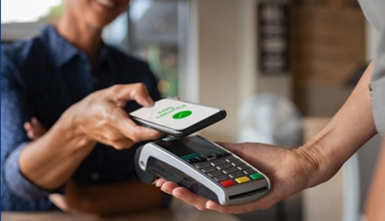 بينها المحافظ الإلكترونية