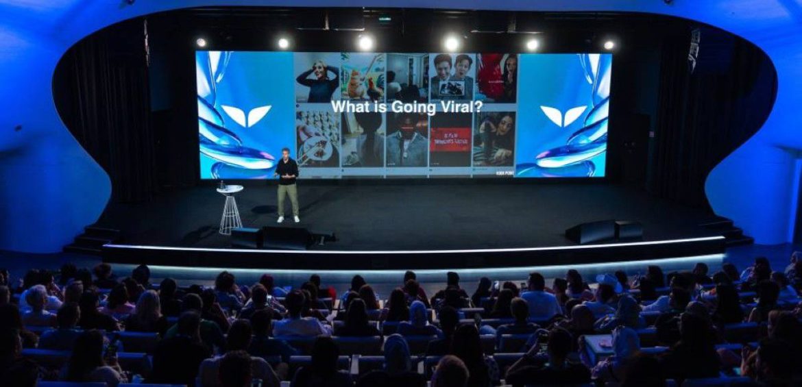 قمة المليار متابع