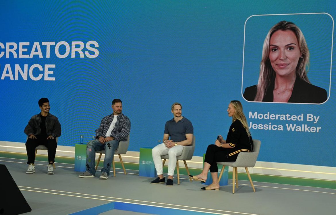 قمة المليار متابع