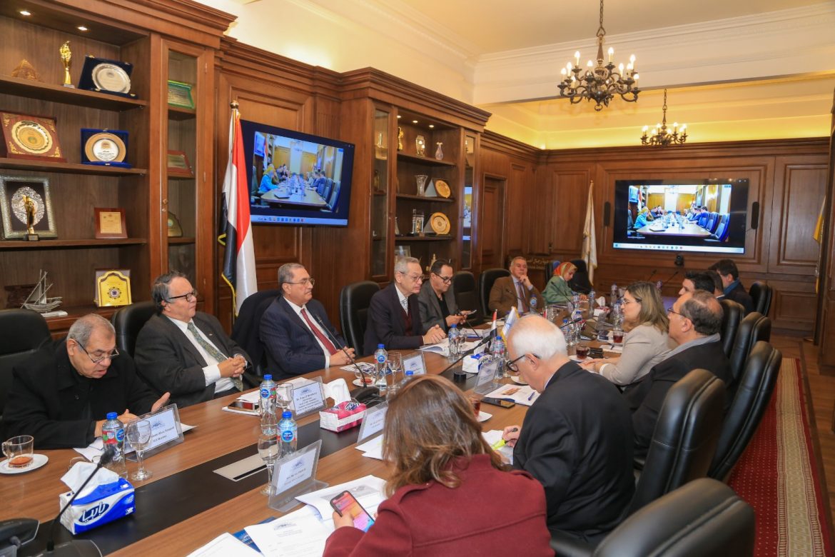 رجال أعمال إسكندرية