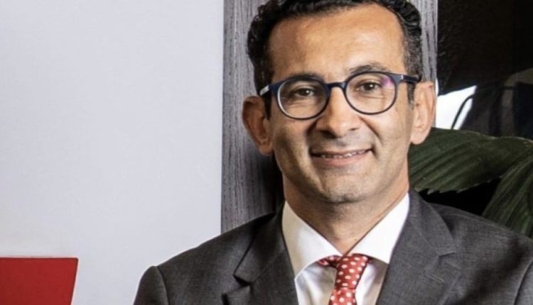 الرئيس التنفيذي إي آند