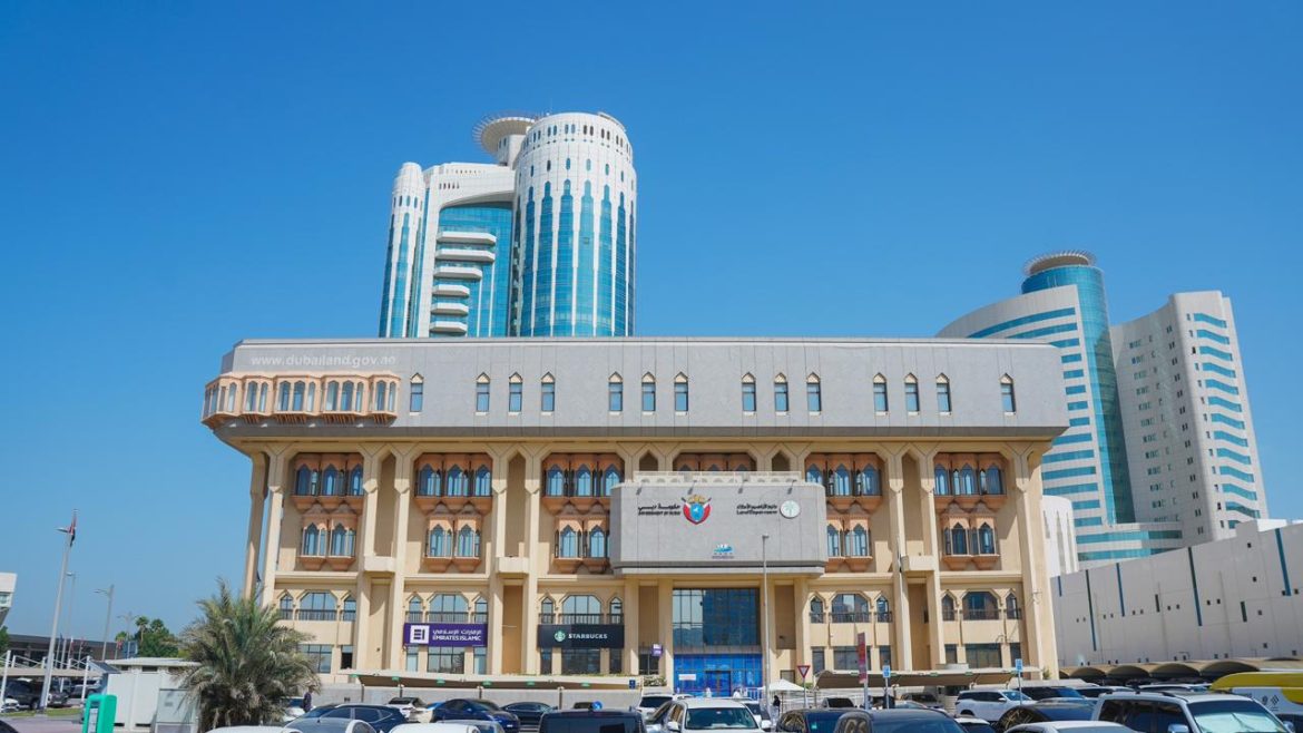 أراضي وأملاك دبي