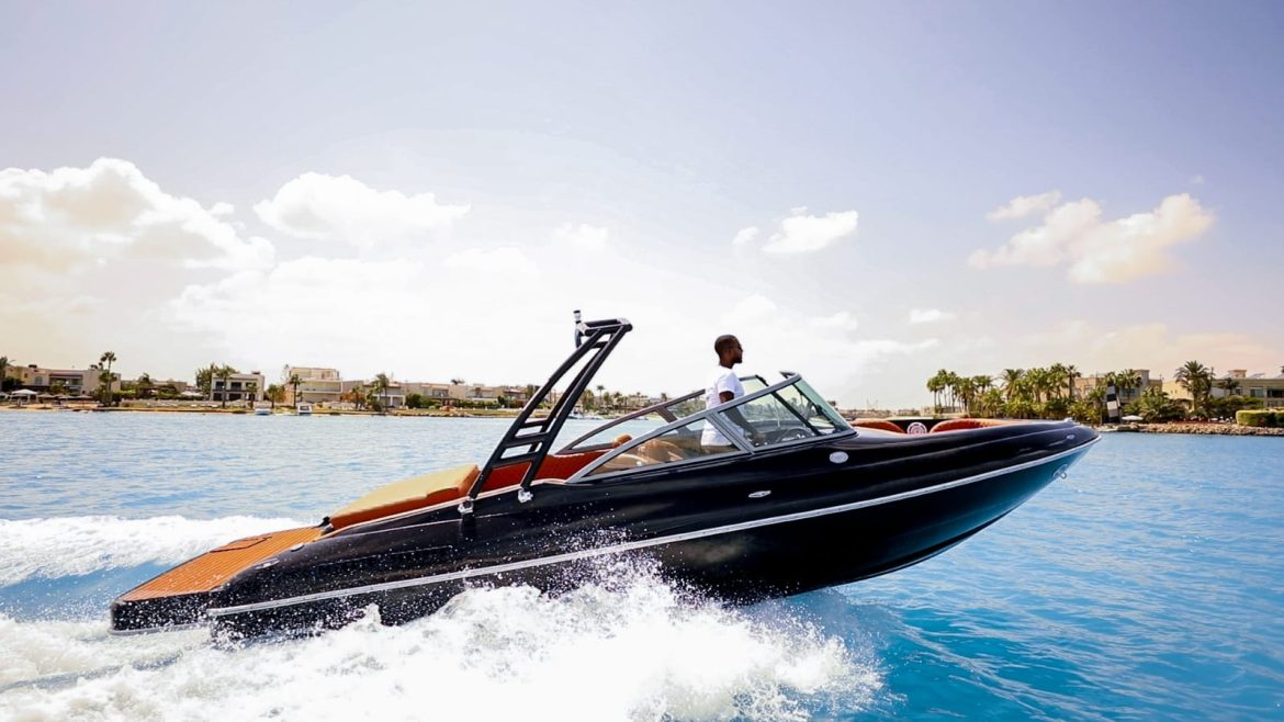 دولفن سبيد بوت