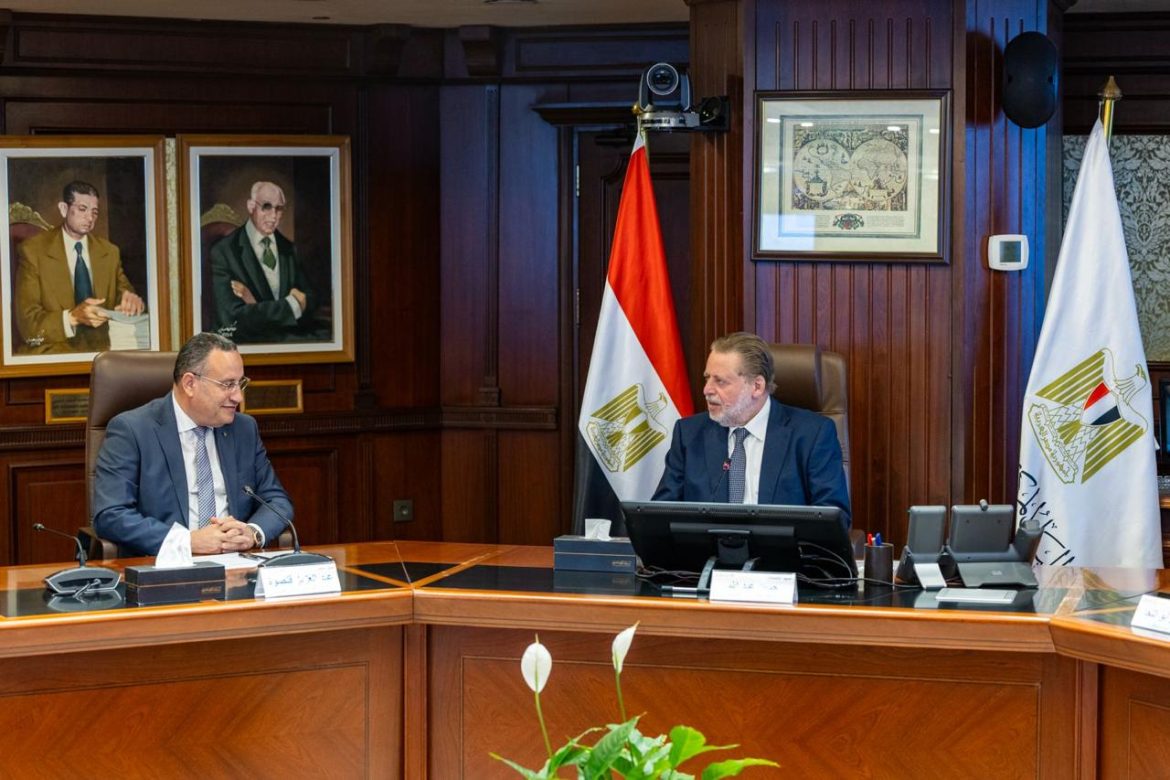 محافظ البنك