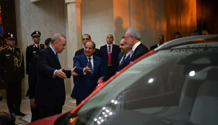 سيارة كهربائية